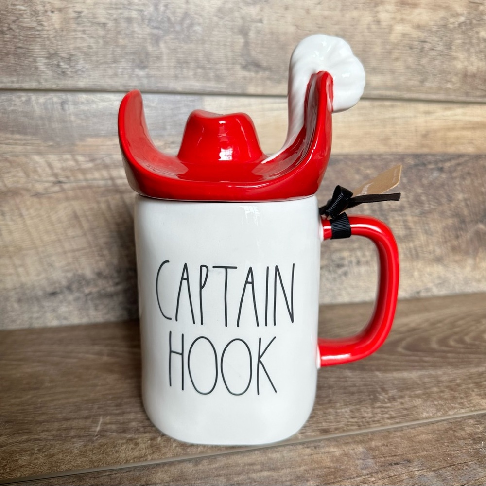 NWT Rae Dunn Disney Peter Pan Captain Hook Mug with Hat Topper